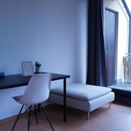 Budget Suite Mit Balkon - Privatzimmer In Wohnung - Netflix & Minibar Inklusive Koblenz  Eksteriør billede