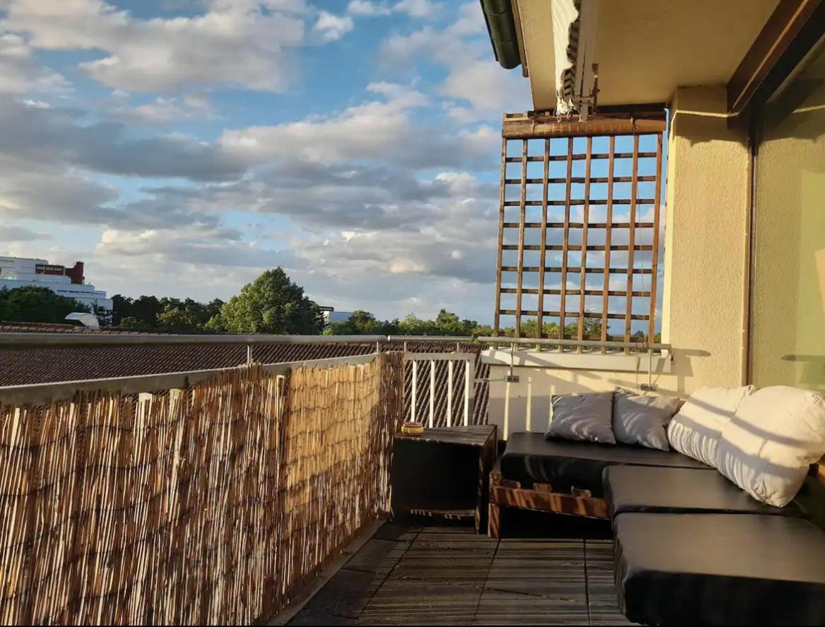 Budget Suite Mit Balkon - Privatzimmer In Wohnung - Netflix & Minibar Inklusive Koblenz  Eksteriør billede