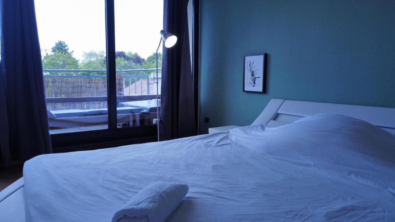 Budget Suite Mit Balkon - Privatzimmer In Wohnung - Netflix & Minibar Inklusive Koblenz  Eksteriør billede